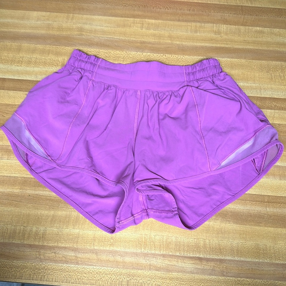 Lululemon Hotty Hot Short